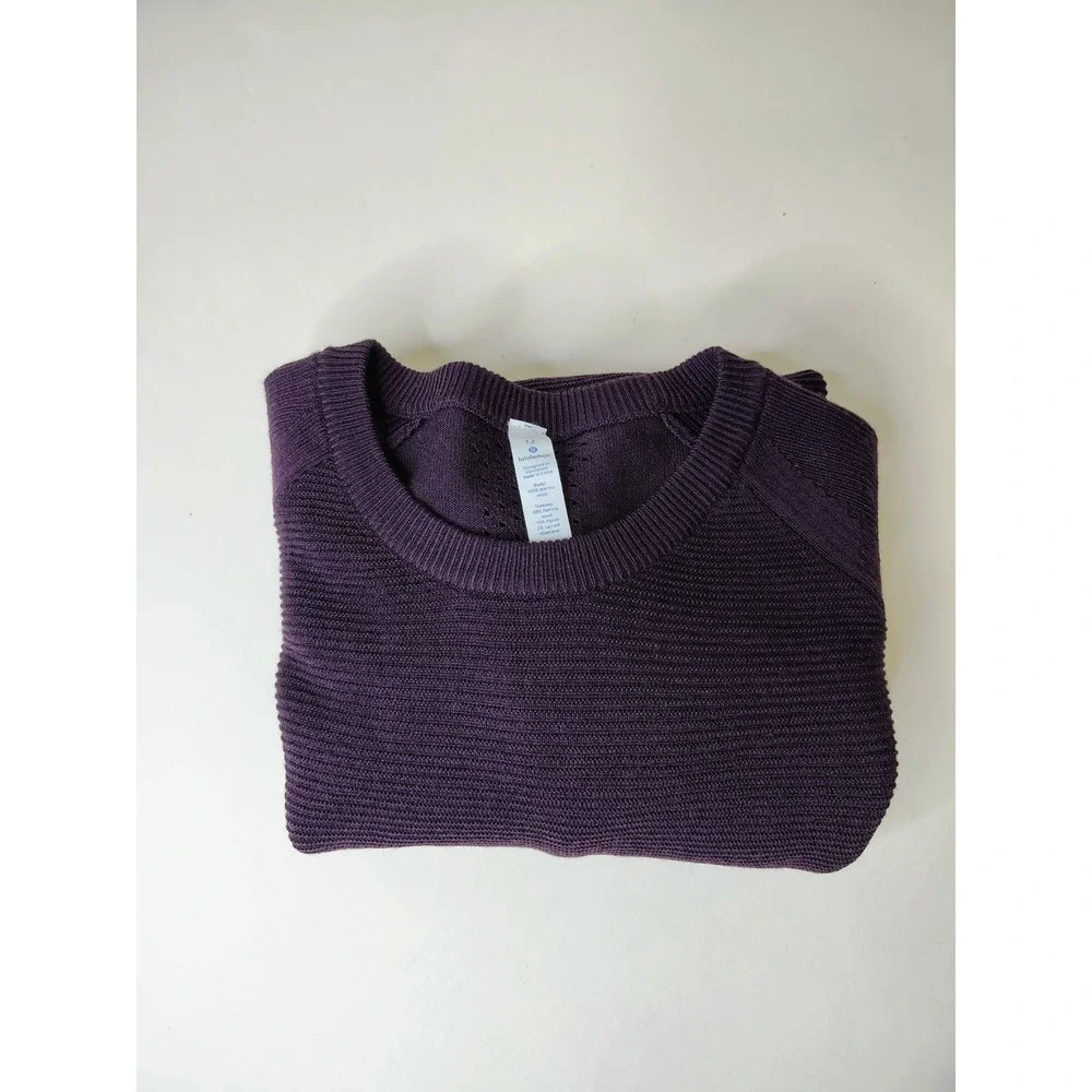 Lululemon simple wool crewneck pullover sweater Size 12